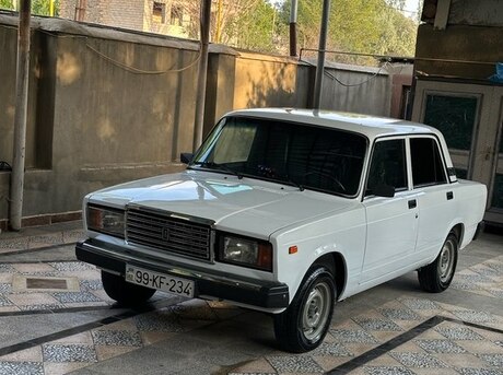 LADA (VAZ) 2107