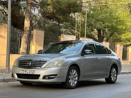 Nissan Teana 2010