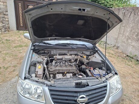 Nissan Sunny 2008