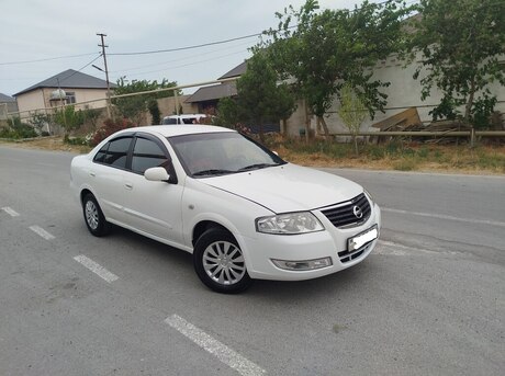 Nissan Sunny 2011