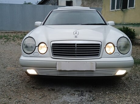 Mercedes E 220 d 1998