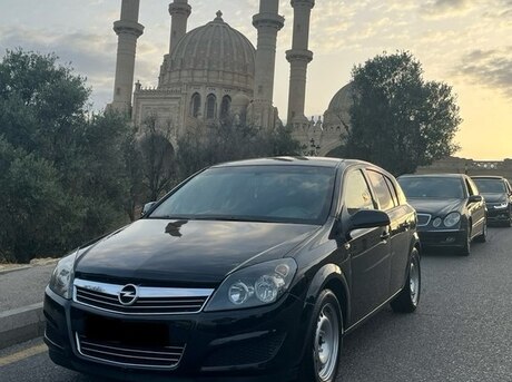 Opel Astra 2010