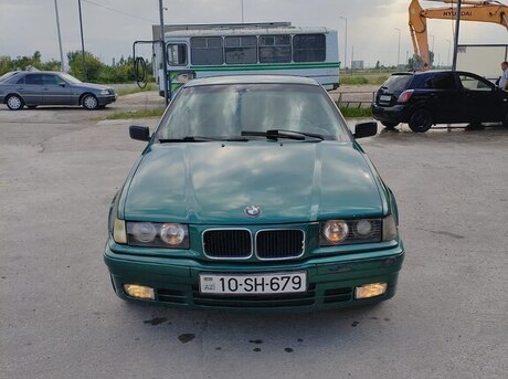 BMW 318 1993