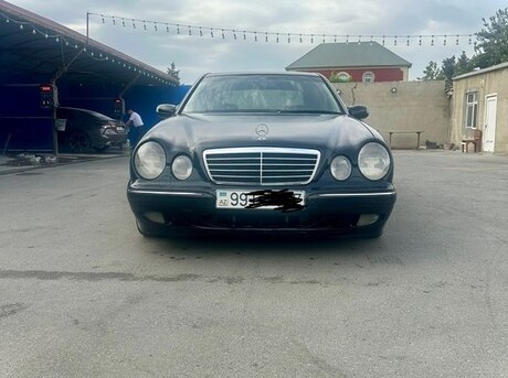 Mercedes E 240 2000