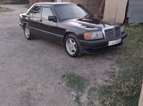 Mercedes 190