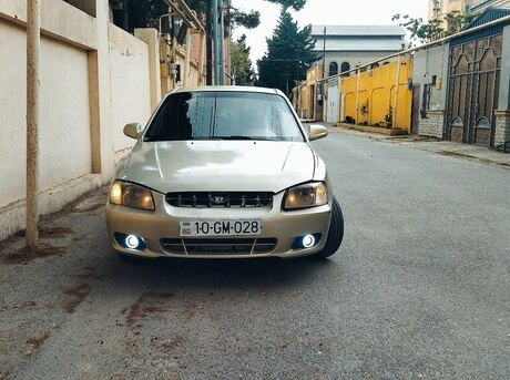 Hyundai Accent 2000