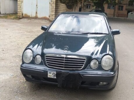 Mercedes E 240 2001