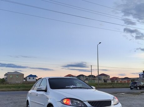 Daewoo Gentra 2014