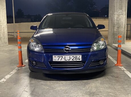 Opel Astra 2004
