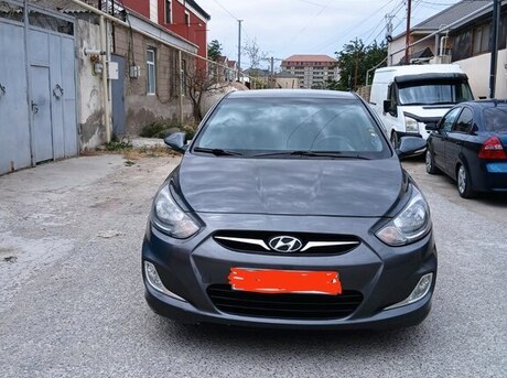 Hyundai Accent 2011