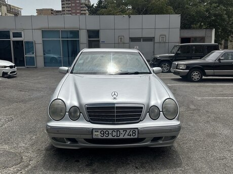 Mercedes E 240 1999