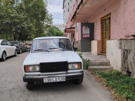 LADA (VAZ) 2107 2005