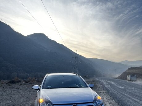 Opel Astra 2005