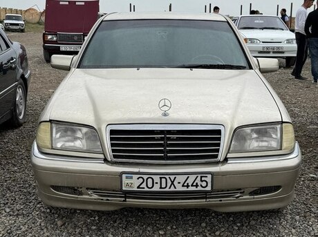Mercedes C 180 1984