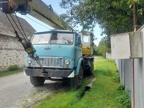 MAZ 5334