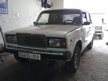 LADA (VAZ) 2107 2001