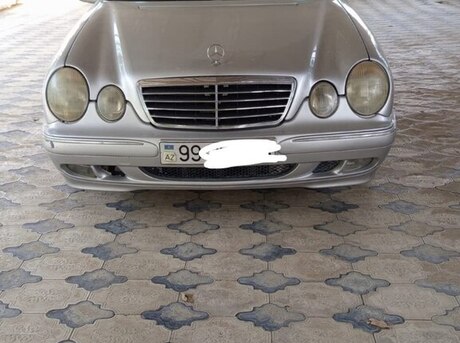 Mercedes E 240 2000