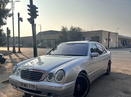 Mercedes E 240 1999