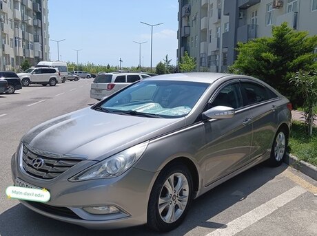 Hyundai Sonata 2010