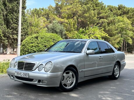 Mercedes E 220 d 1999