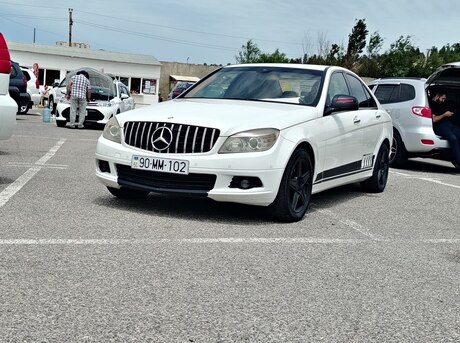 Mercedes C 180