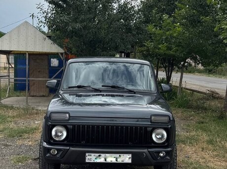 LADA (VAZ) Niva