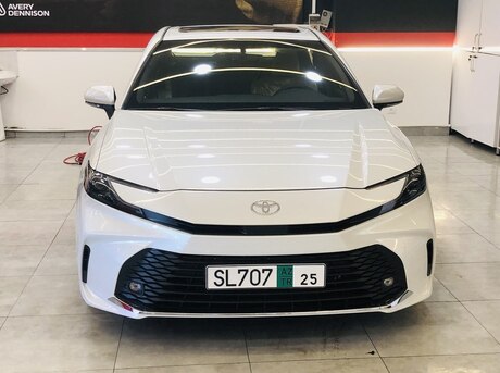 Toyota Camry 2025