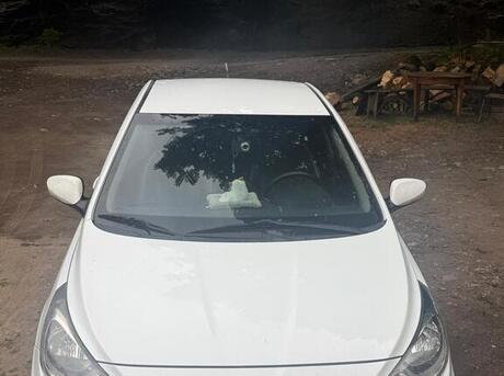 Hyundai Accent 2012
