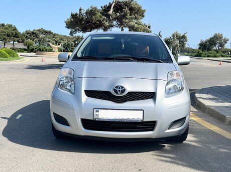 Toyota Yaris 2011