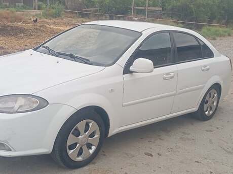 Daewoo Gentra 2014