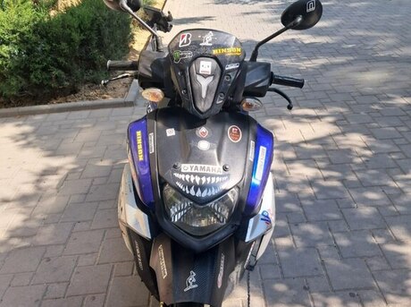 Yamaha RayZR Street Rally 125