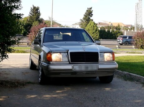 Mercedes E 250 1992