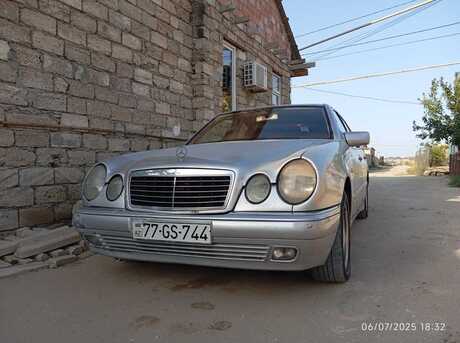 Mercedes E 220 d 1998