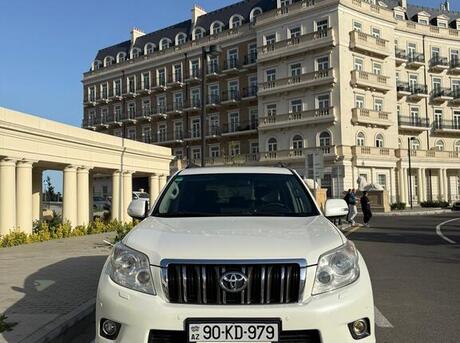 Toyota Land Cruiser Prado 2010