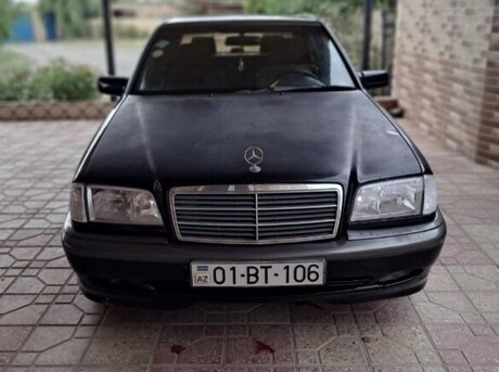 Mercedes C 180