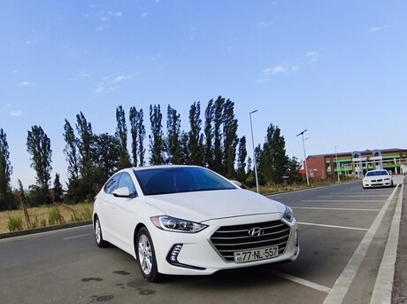 Hyundai Elantra 2018