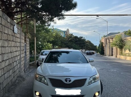 Toyota Camry 2010