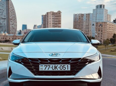 Hyundai Elantra 2023