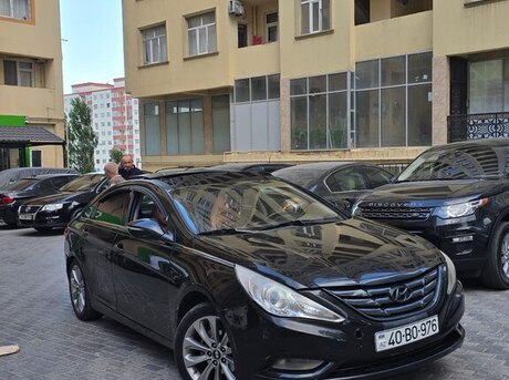 Hyundai Sonata 2010
