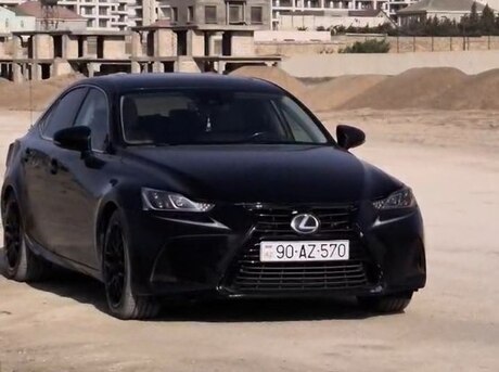 Lexus  2017