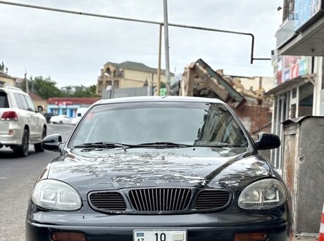 Daewoo Leganza 1998