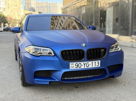 BMW M5