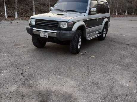 Mitsubishi Pajero 1995