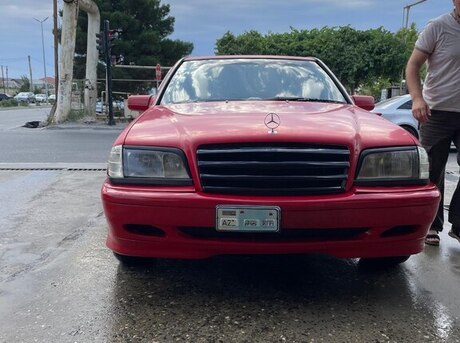 Mercedes C 180