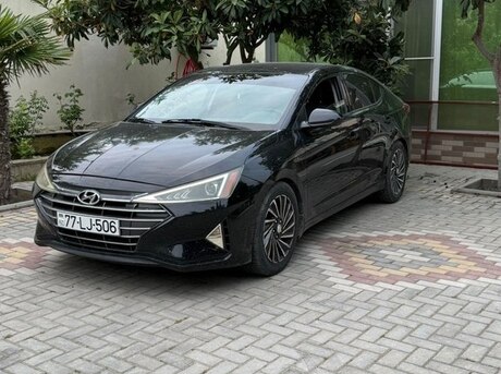 Hyundai Elantra 2019