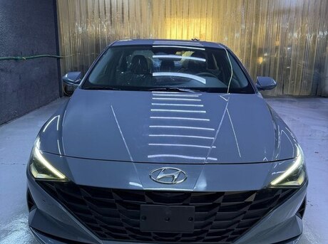 Hyundai Elantra 2021