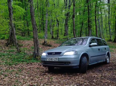 Opel Astra 2000