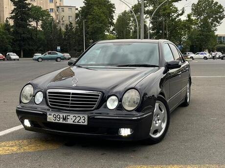 Mercedes E 240