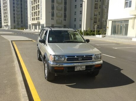 Nissan Pathfinder 1998