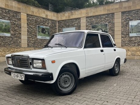 LADA (VAZ) 2107 2001
